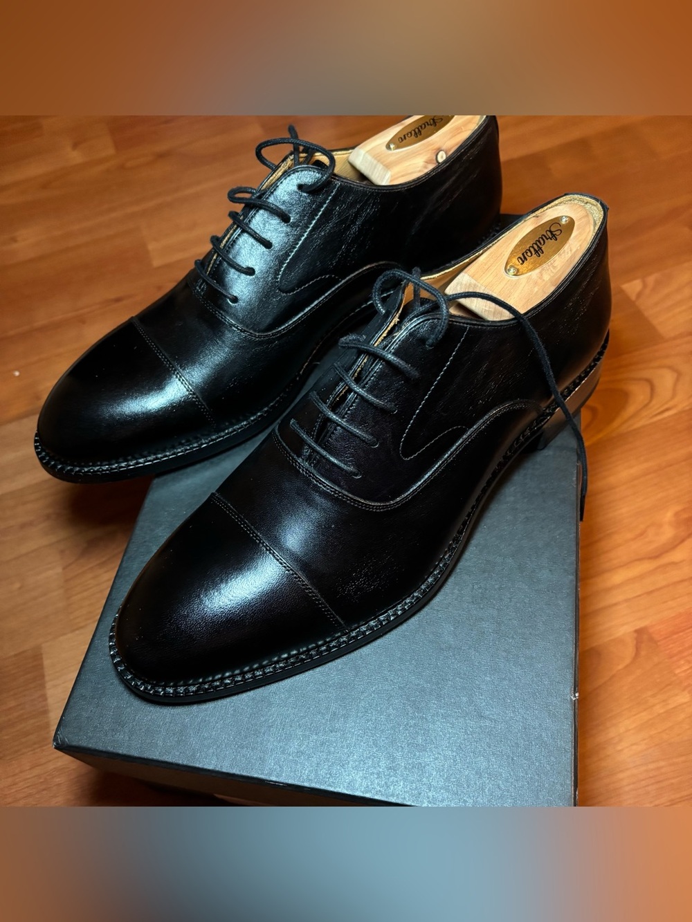 Men’s NIB Beckett Simonon Black leather lace up Oxford shoes size 8
